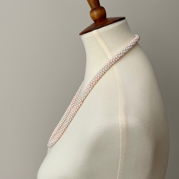 Pink and White Mini Pearl Necklace Twisted/Intertwined - Picture 3 of 5